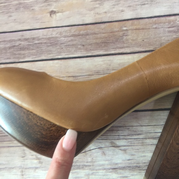 Rare-HTF-GUESS-Light-Brown-Leather-Padey-Shoe- - Picture 8 of 8